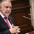 El presidente de Canarias, Ángel Víctor Torres, comparece en el Parlamento de Canarias.
