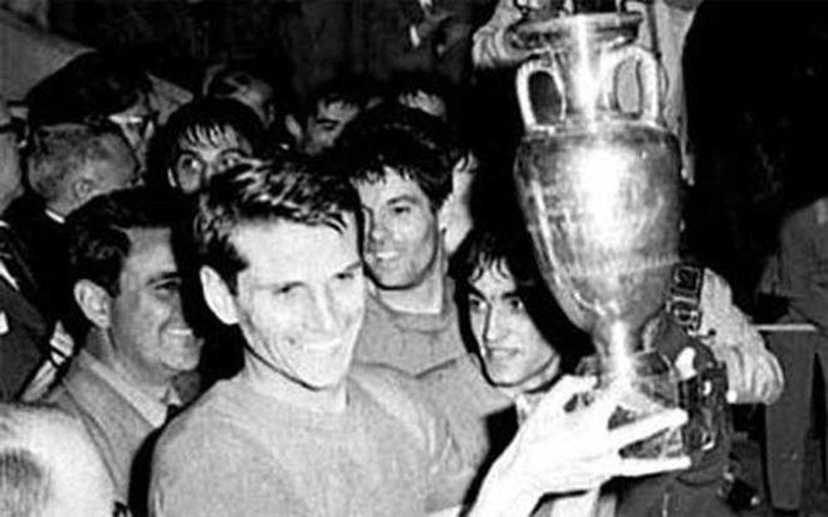 Facchetti fue el capitán de la selección italiana en la Eurocopa de 1968 Facchetti fue el capitán de la selección italiana en la Eurocopa de 1968