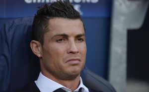 Cristiano Ronaldo está dispuesto a aliarse con el enemigo con tal de solucionar su lesión Cristiano Ronaldo está dispuesto a aliarse con el enemigo con tal de solucionar su lesión