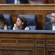Archivo - (I-D) La ministra de Derechos Sociales y Agenda 2030 y secretaria general de Podemos, Ione Belarra; la ministra de Igualdad, Irene Montero y el ministro de Consumo, Alberto Grazón, durante una sesión plenaria, en el Congreso de los Diputados, a