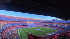 El Camp Nou se cubrió con un gran mosaico en el pasado Clásico de LaLiga