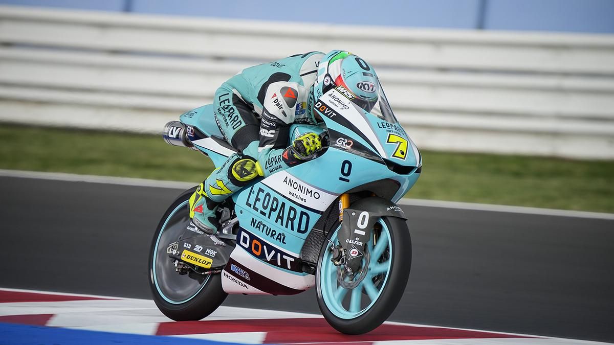 Dennis Foggia se lleva la victoria de Moto3 del GP de San Marino Dennis Foggia se lleva la victoria de Moto3 del GP de San Marino