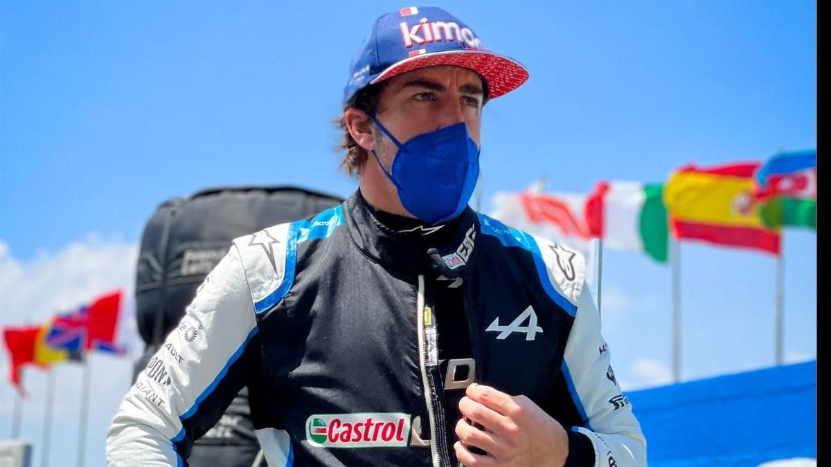Alonso subió al podio en Catar. Fue el primero desde Hungría 2014 Alonso subió al podio en Catar. Fue el primero desde Hungría 2014