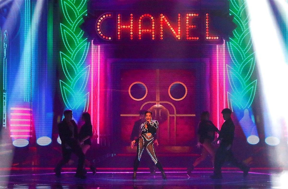 La cantante Chanel interpreta SloMo durante su participación este miércoles en la primera semifinal del Benidorm Fest.
