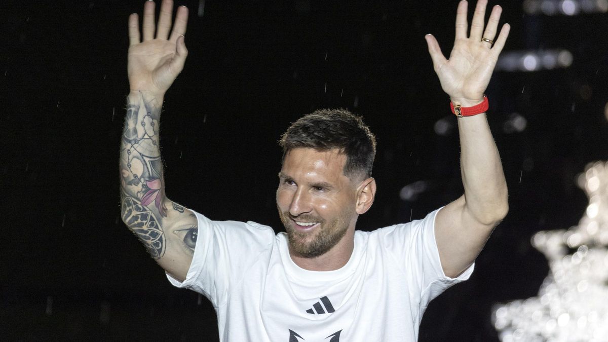 رئيس برشلونة يفتح الباب لعودة ليونيل ميسي بعد مغادرته إنتر ميامي