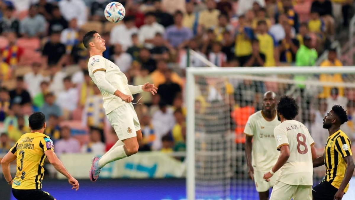 El Al Nassr de Cristiano pierde contra el Al Ittihad y le entrega el liderato