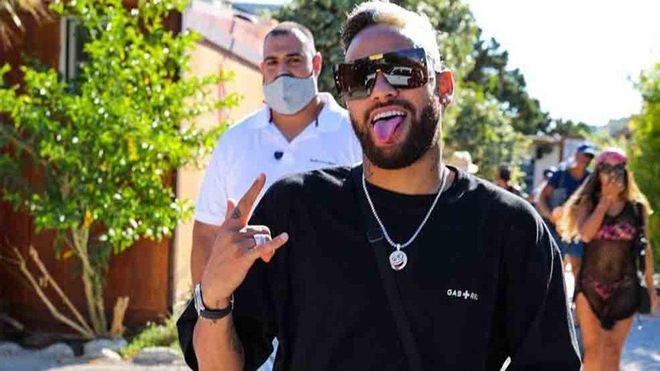 Neymar ha fichado por Puma Neymar ha fichado por Puma