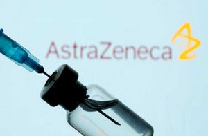 La UE dará un golpe sobre la mesa por el retraso en la entrega de vacunas de AstraZeneca La UE dará un golpe sobre la mesa por el retraso en la entrega de vacunas de AstraZeneca