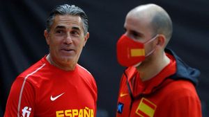 El seleccionador español Sergio Scariolo y Quino Colom, en Valencia El seleccionador español Sergio Scariolo y Quino Colom, en Valencia