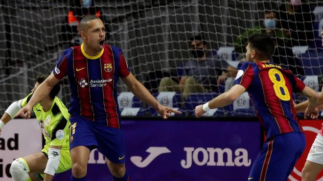 Ferrao y Adolfo celebran una acción durante el duelo de cuartos Ferrao y Adolfo celebran una acción durante el duelo de cuartos