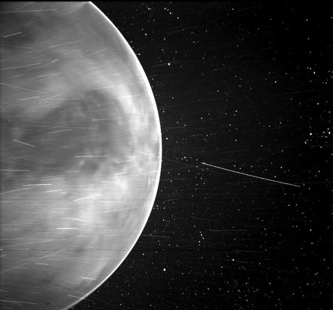 Descubren una señal de radio natural en la atmósfera de Venus Descubren una señal de radio natural en la atmósfera de Venus