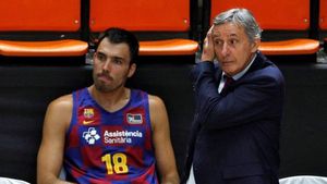 Pesic deja de ser el entrenador del FC Barcelona Pesic deja de ser el entrenador del FC Barcelona
