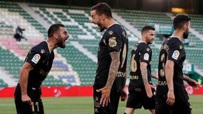 Joselu celebró con rabia su decisivo gol al Elche Joselu celebró con rabia su decisivo gol al Elche