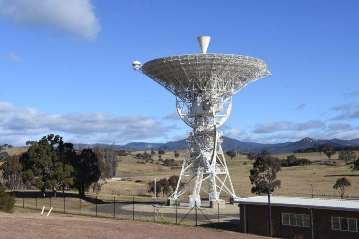 Detectan un enorme «río» de ráfagas de radio desde el espacio profundo Detectan un enorme «río» de ráfagas de radio desde el espacio profundo