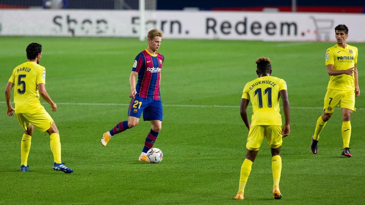 Frenkie de Jong, durante un partido contra el Villarreal en el Camp Nou