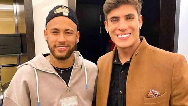 Neymar, junto a su padastro Tiago Ramos Neymar, junto a su padastro Tiago Ramos