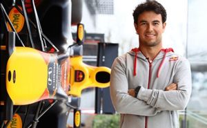 Sergio Pérez, en la sede de Red Bull Sergio Pérez, en la sede de Red Bull