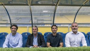 Mano Márquez, junto a Valerón (a la izquierda) y Paquito y Santi Lampón (a la derecha) Mano Márquez, junto a Valerón (a la izquierda) y Paquito y Santi Lampón (a la derecha)