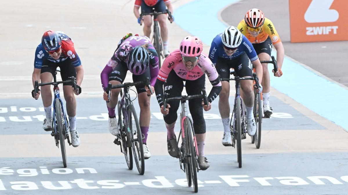 Roubaix |  Falls and surprises mark Paris-Roubaix, the race for women’s claims