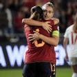 Aitana Bonmatí y Alexia Putellas tras el partido contra Suiza