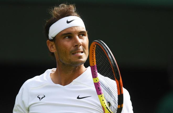 Nadal se entrena con una rotura de siete milímetros en el abdominal