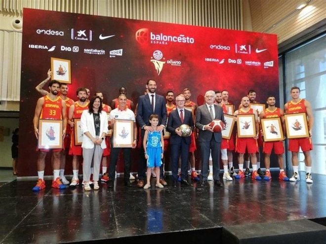 La selección de Scariolo ha presentado su gira Desafío Mundial , preparatoria para China La selección de Scariolo ha presentado su gira Desafío Mundial , preparatoria para China