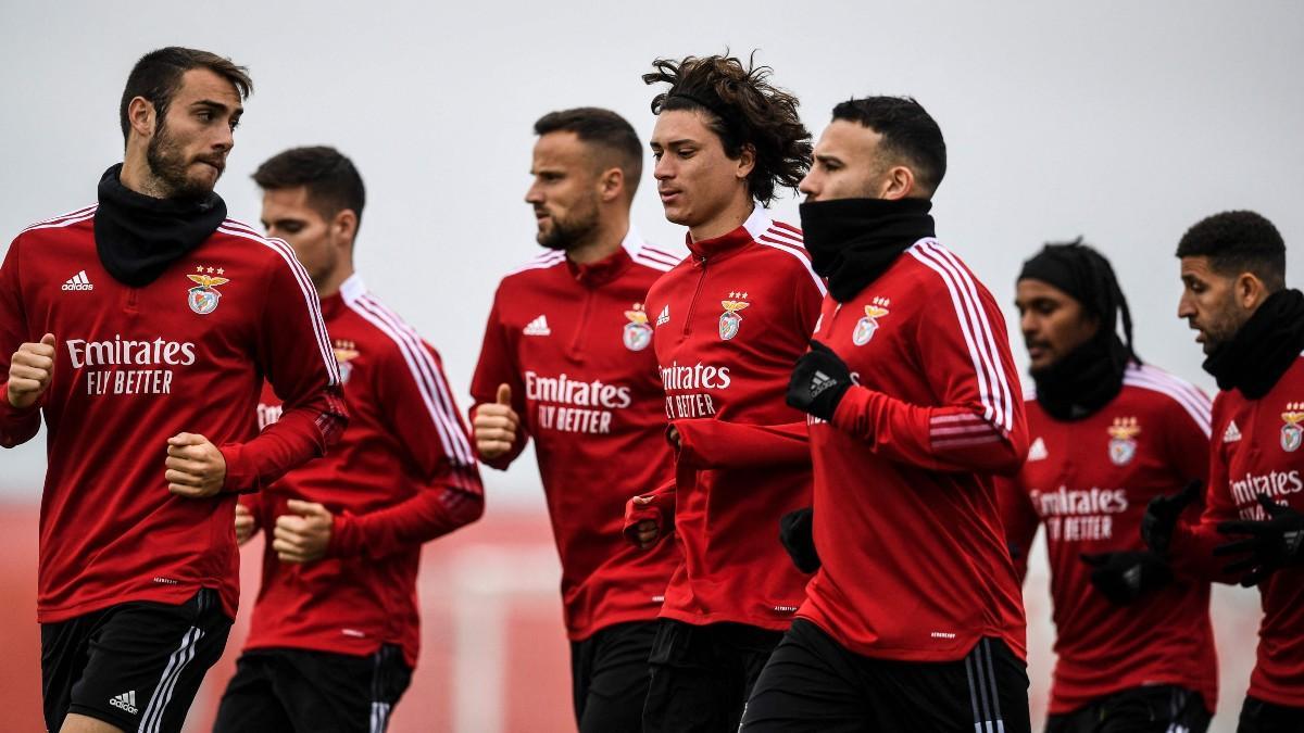 Los jugadores del Benfica, durante una sesión de entrenamiento
