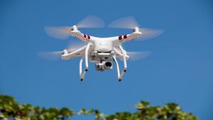 Éxito en las pruebas de entrega de comida con drones en colegios escoceses