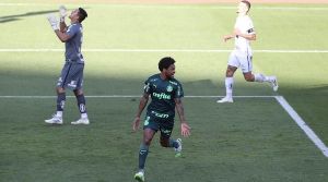 Este partido se llevó a cabo en el mítico estadio Morumbí Este partido se llevó a cabo en el mítico estadio Morumbí