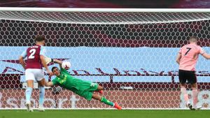 Emiliano Martínez es el portero del Aston Villa Emiliano Martínez es el portero del Aston Villa