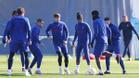 Ansu Fati entrena con el resto de compañeros en el día previo al clásico de Copa