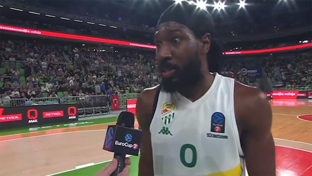 Un jugador de la Eurocup asegura que son pitbulls... ¡¡y se pone a gruñir en  plena entrevista!!