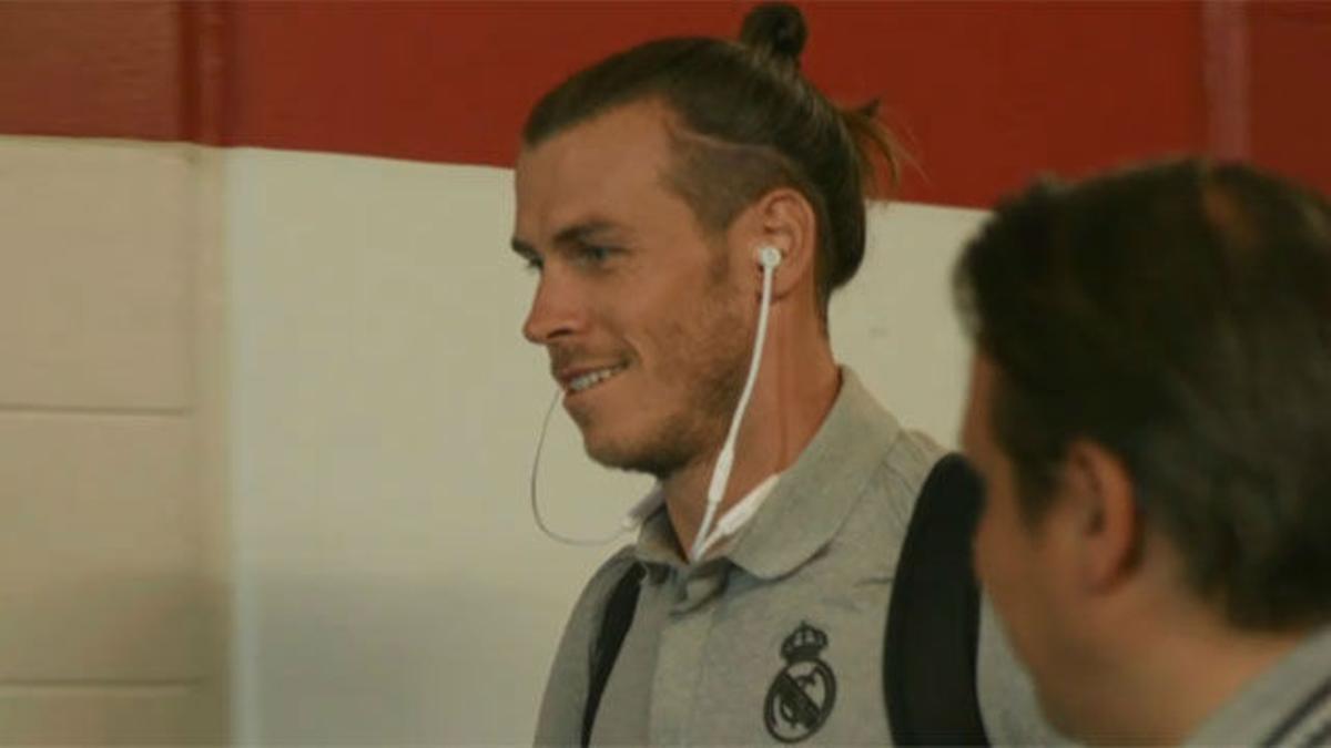 Bale a lo suyo: así salía del estadio tras no ser convocado con el Real Madrid