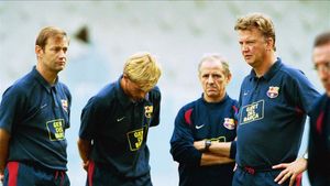 Andries Jonker fue la mano derecha de Louis Van Gaal en el FC Barcelona Andries Jonker fue la mano derecha de Louis Van Gaal en el FC Barcelona