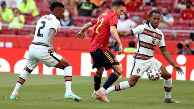 Sarabia durante el encuentro ante Portugal Sarabia durante el encuentro ante Portugal