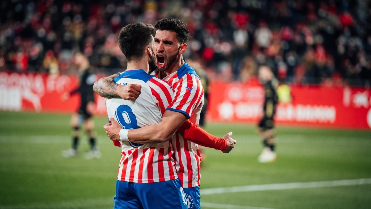 Bustos, celebrando el gol ante el Lugo