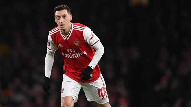 Mesut Özil sigue siendo noticia por su actividad en las redes sociales Mesut Özil sigue siendo noticia por su actividad en las redes sociales