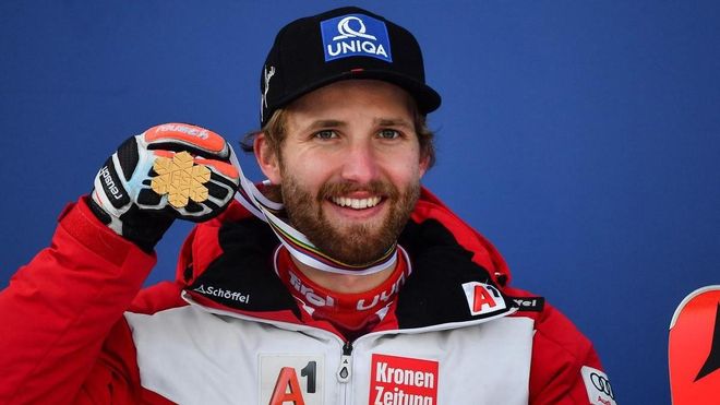 Marco Schwarz, con la medalla de oro Marco Schwarz, con la medalla de oro