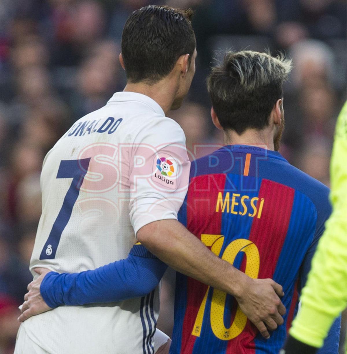 Leo Messi y Cristiano Ronaldo firmaron una breve tregua en pleno Barça - Madrid