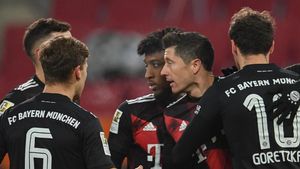 Los jugadores del Bayern celebrando un tanto de Lewandowski Los jugadores del Bayern celebrando un tanto de Lewandowski