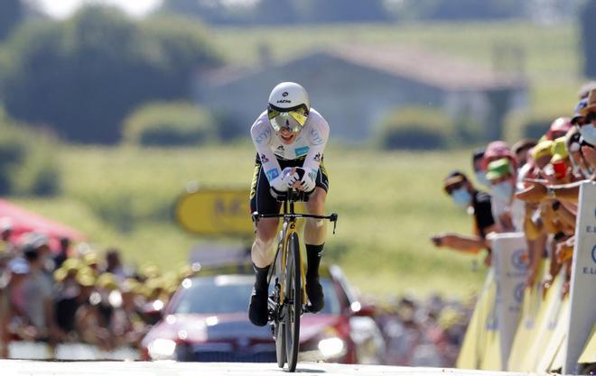 ¿Cuántos ciclistas hay por equipo en el Tour de Francia?