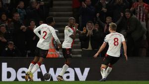 Los jugadores del Southampton celebran un gol