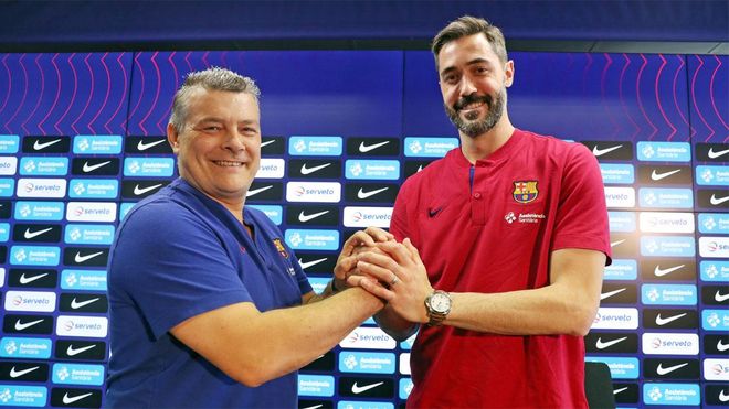 Xavi Pascual y Raúl Entrerríos antes de partir hacia Colonia Xavi Pascual y Raúl Entrerríos antes de partir hacia Colonia