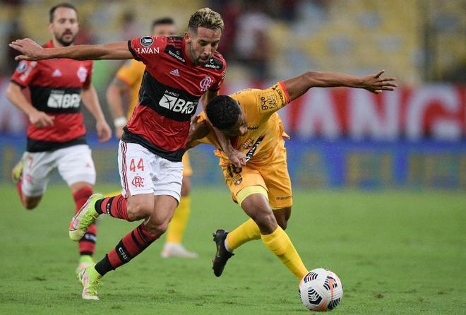 El Flamengo multa a Mauricio Isla por un acto de indisciplina