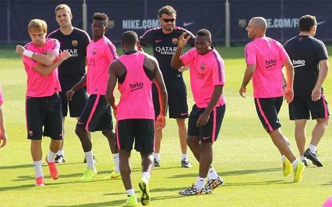 Luis Enrique, durante el entrenamiento matinal de este martes Luis Enrique, durante el entrenamiento matinal de este martes