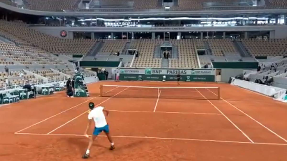 Nadal completa su primer entrenamiento en la Philippe Chatrier