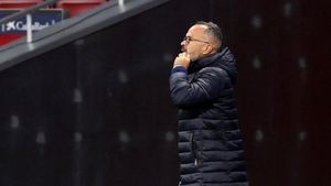 Álvaro Cervera no estará en el banquillo en el Cádiz-Barcelona Álvaro Cervera no estará en el banquillo en el Cádiz-Barcelona