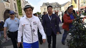 Chan, en 2016, cuando fue nombrado Ciudadano de Honor de Le Mans Chan, en 2016, cuando fue nombrado Ciudadano de Honor de Le Mans