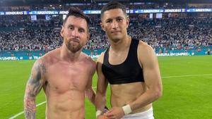 Leo Messi y Héctor Castellanos