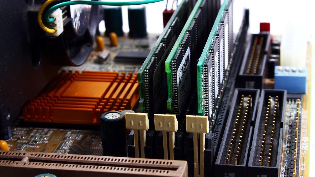 ¿Se acerca el fin de la inflación en las memorias DDR5?
